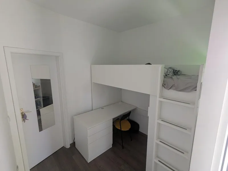 Alltagstaugliche 4-Zimmer-Wohnung in Berlin Marienfelde — photo 1
